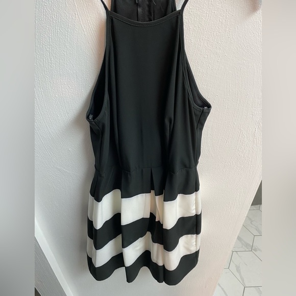 B Darlin dress, black and white. Size 5/6 - Picture 2 of 5